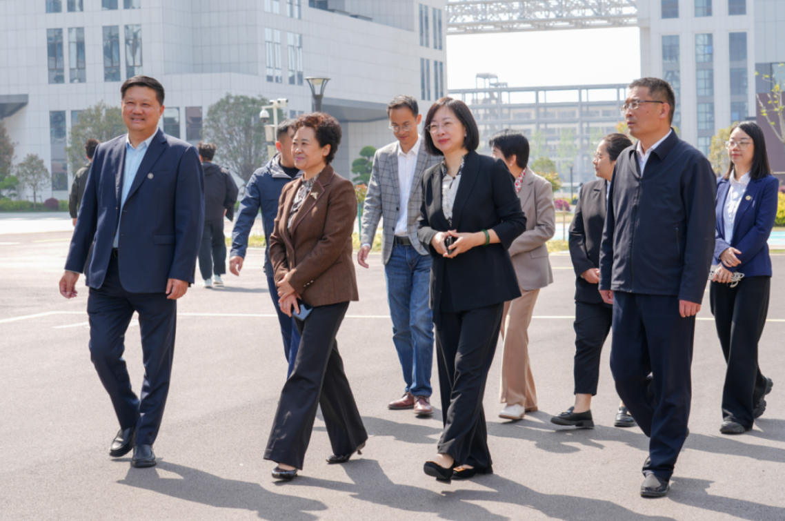 华东师范大学公共管理学院领导莅临我校考察调研