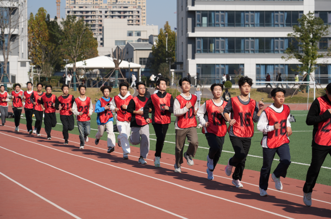 我校大学生体质健康测试有条不紊