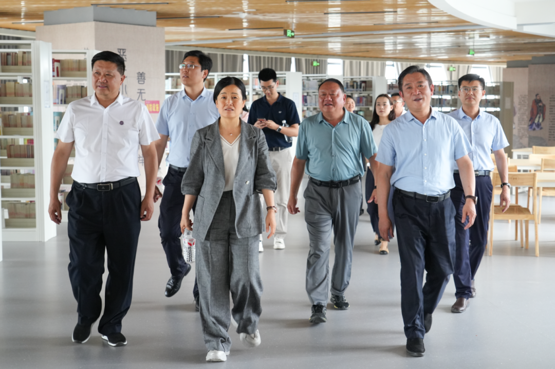 枣庄市总工会领导一行莅临我校调研指导