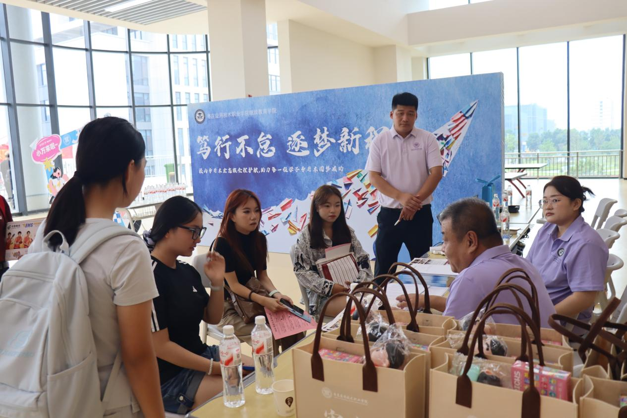 笃行不怠，逐梦新程 | 致2026级新生，校内专升本宏志班火热报名中！