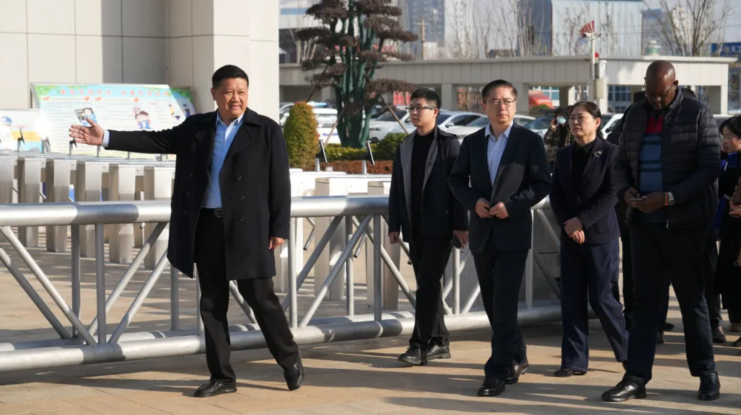 2025山东国际贸易和投资顾问齐鲁城市行走进我校